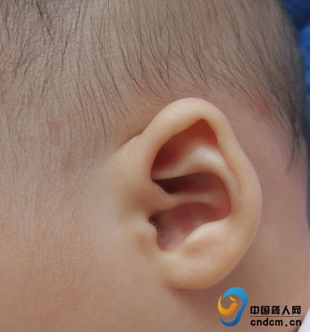 宝宝耳朵该怎样护理？